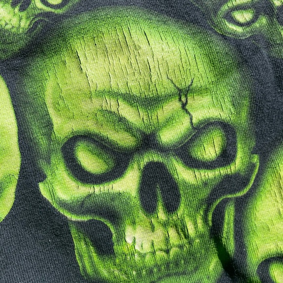 Y2k Vintage Iconic Green Skulls AOP Single Sided Most Tag Large Streetwear Grail - Picture 3 of 8